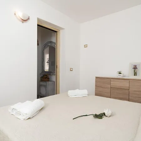 Le Lantane 2 Apartment *