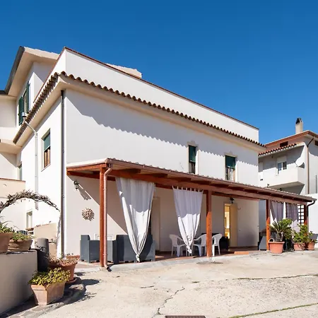 Apartamento Le Lantane 2 *